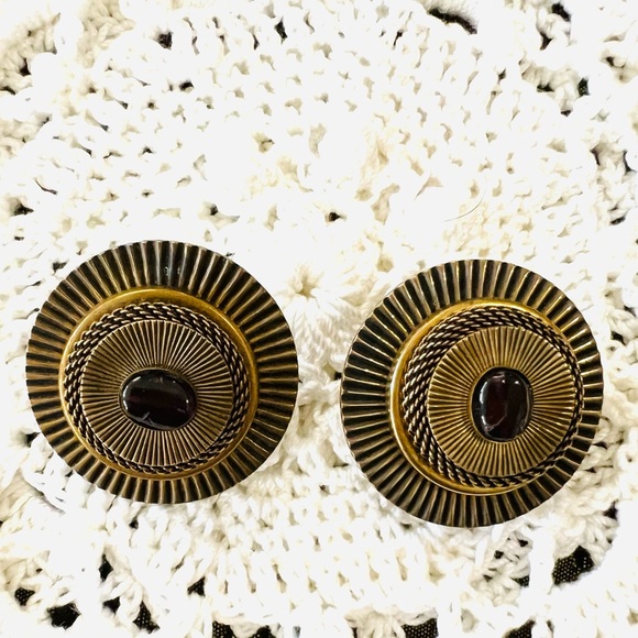 Jan Michaels San Francisco bold oversized round garnet vintage clip on earrings - Picture 3 of 8